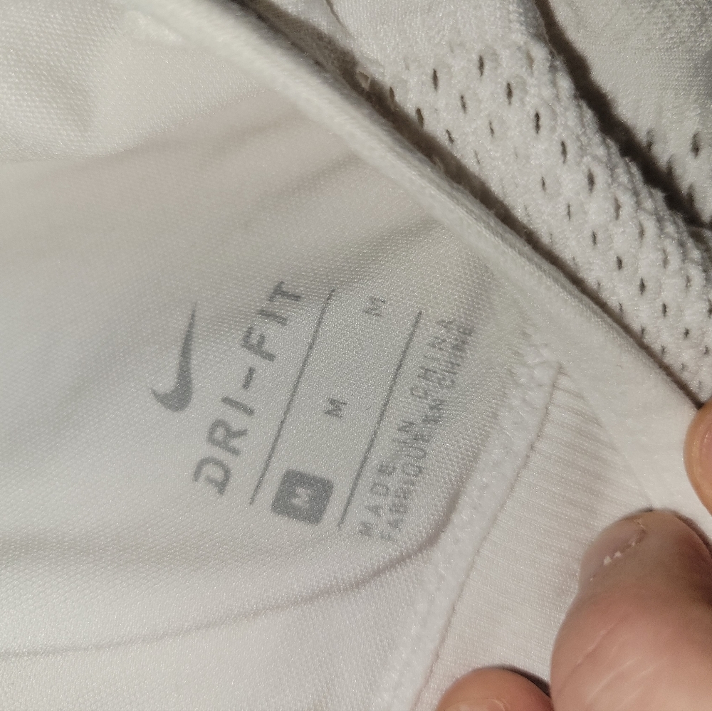 4 Nike Sports bras Med - Picture 5 of 16